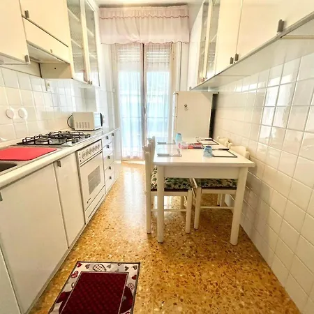 [suite Massa]✩✩✩✩✩sanremo Centro,air Conditioning *